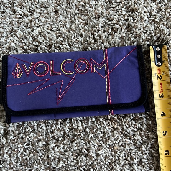 Vintage Volcom Line Dance Wallet purple new with tag - Picture 7 of 7